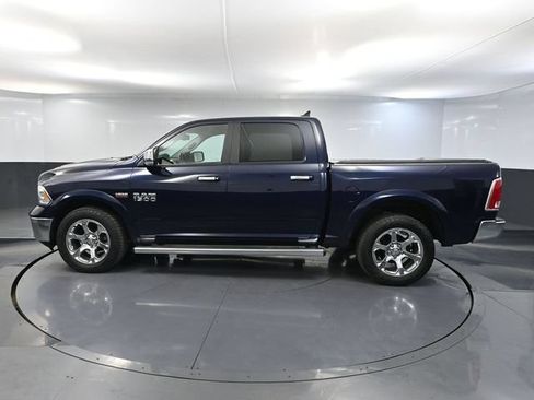 Used 2016 RAM 1500 Laramie w/ Convenience Group AWD/4WD image 9