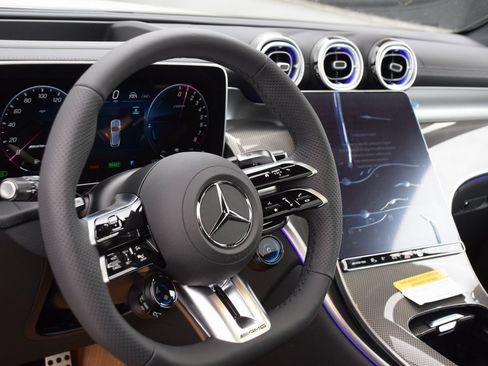 New 2025 Mercedes-Benz GLC 63 AMG S image 17