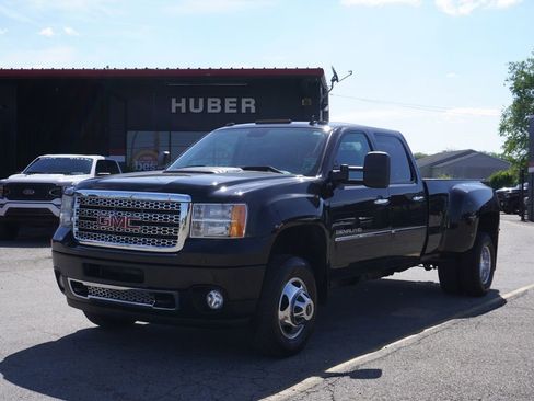 Used 2014 GMC Sierra 3500 Denali w/ Snow Plow Prep Package AWD/4WD image 3