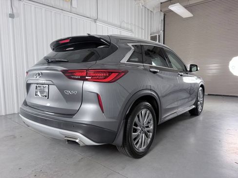 Certified 2023 INFINITI QX50 Luxe FWD image 5