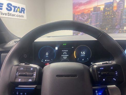 New 2025 Hyundai Santa Fe Calligraphy AWD/4WD image 13