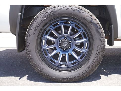 Used 2023 Nissan Frontier PRO-4X w/ Pro Convenience Package AWD/4WD image 8