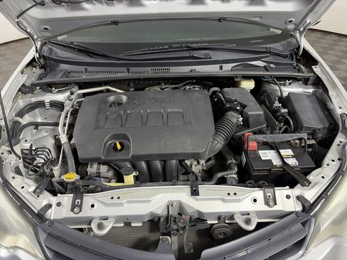 Used 2015 Toyota Corolla LE image 45