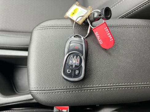 Used 2025 Buick Encore GX Preferred image 22