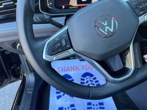 Certified 2025 Volkswagen Jetta SEL image 42