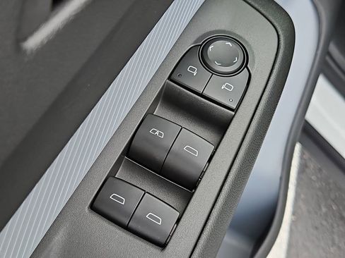 New 2027 Chevrolet Bolt LT w/ Comfort Package FWD image 14
