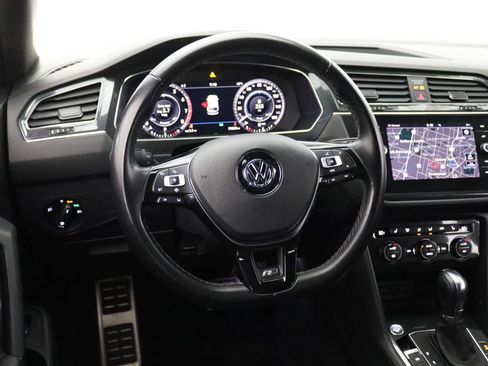 Used 2019 Volkswagen Tiguan SEL R-Line image 11