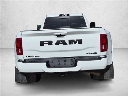 Used 2025 RAM 3500 Limited AWD/4WD image 7