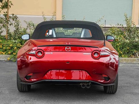 New 2026 MAZDA MX-5 Miata Club w/ Appearance Package RWD image 5
