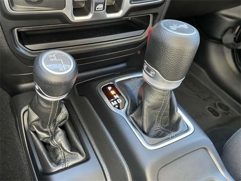 Used 2023 Jeep Wrangler Sport S image 21