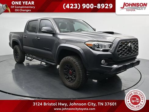 Used 2021 Toyota Tacoma TRD Sport AWD/4WD image 1