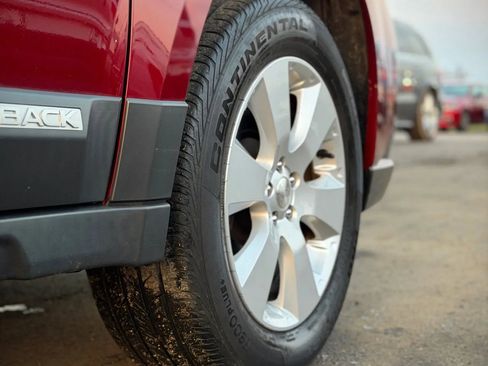 Used 2011 Subaru Outback 2.5i Premium w/ All-Weather Pkg image 20