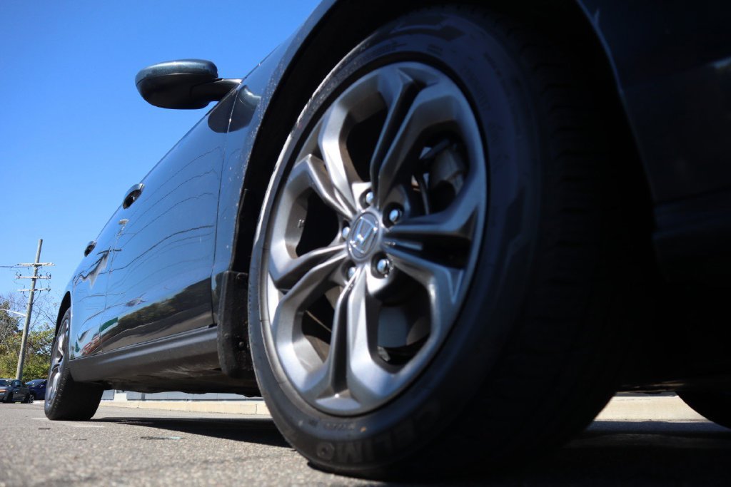 Used 2023 Honda Accord EX image 9