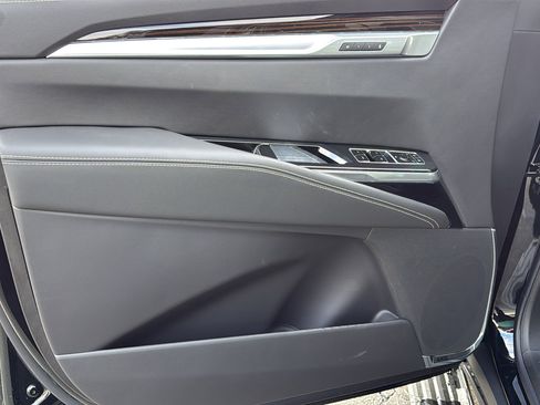 New 2026 Cadillac Escalade Luxury image 10