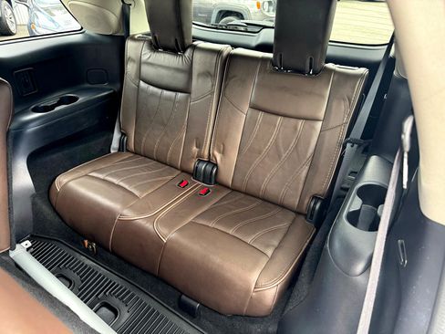 Used 2013 INFINITI JX35 AWD w/ Premium Pkg image 30