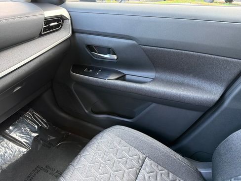 Used 2025 Nissan Kicks SV FWD image 26