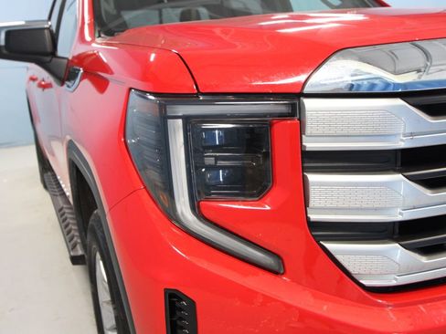 Used 2022 GMC Sierra 1500 SLE w/ Preferred Package AWD/4WD image 34