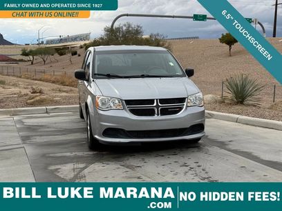 Used 2018 Dodge Grand Caravan SE w/ UConnect Hands-Free Group