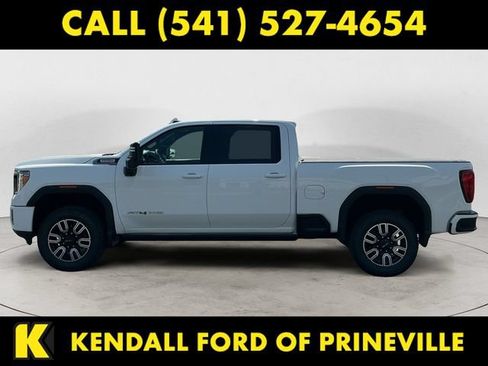 Used 2021 GMC Sierra 2500 AT4 w/ AT4 Premium Plus Package AWD/4WD image 8