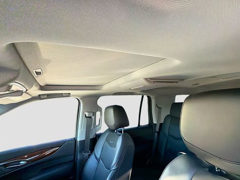 Used 2019 Cadillac Escalade Luxury image 27