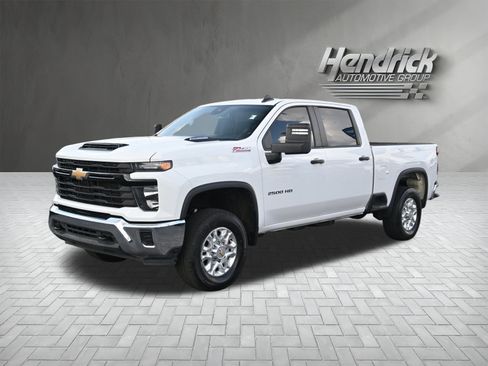 Used 2024 Chevrolet Silverado 2500 W/T w/ WT Convenience Package image 8