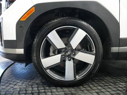 Used 2024 Hyundai Santa Fe Limited AWD/4WD image 9