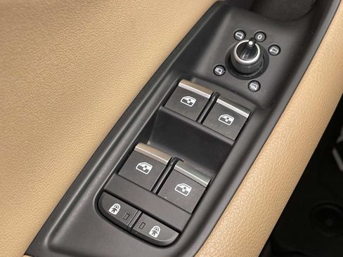Certified 2023 Audi Q7 2.0T Premium Plus AWD/4WD image 38
