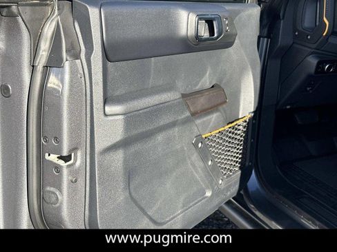 Used 2024 Ford Bronco Badlands image 10