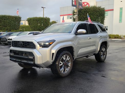 Used 2025 Toyota 4Runner Limited image 6