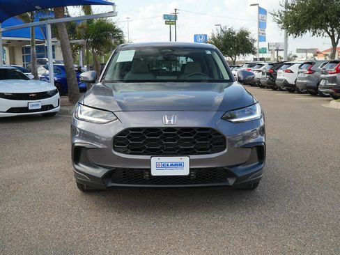 Used 2024 Honda HR-V LX image 2