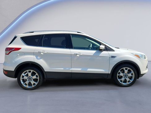 Used 2015 Ford Escape Titanium AWD/4WD image 2