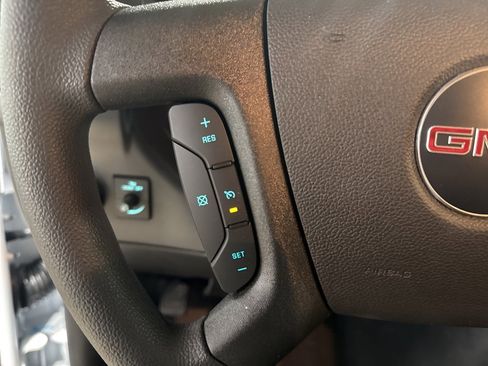 New 2024 GMC Savana 2500 w/ Driver Convenience Package image 14