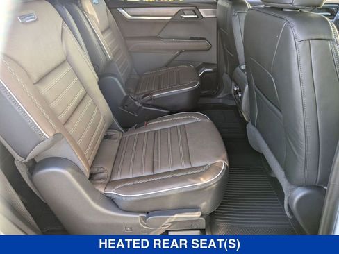 New 2026 GMC Acadia Denali Ultimate w/ LPO, Floor Liner Package image 40