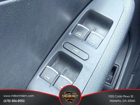 Used 2013 Volkswagen Jetta SE FWD image 23