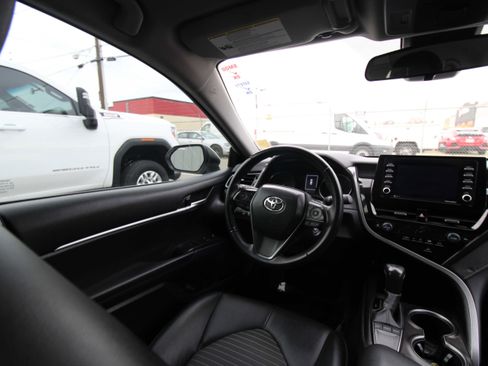Used 2023 Toyota Camry SE image 59