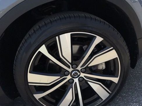 Used 2021 Volvo XC40 P8 Recharge AWD/4WD image 3