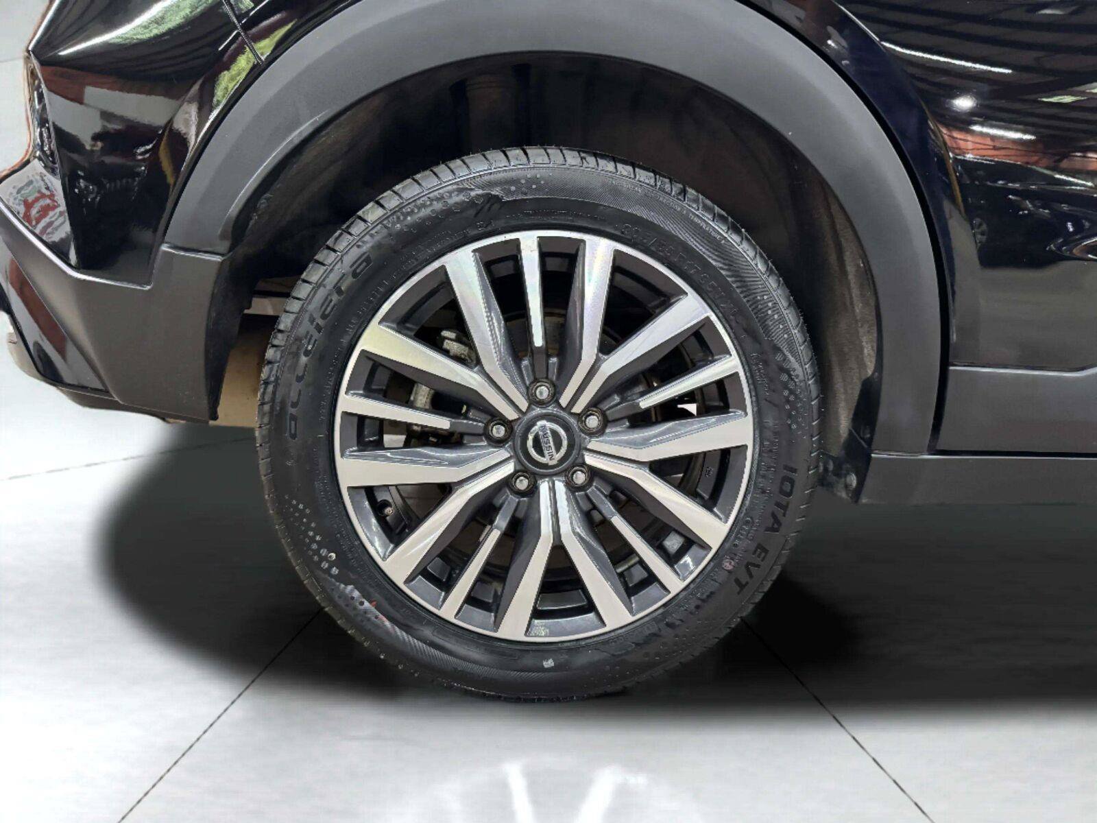 Used 2021 Nissan Kicks SV FWD image 39