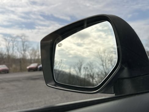 Used 2015 Subaru Outback 3.6R Limited image 32