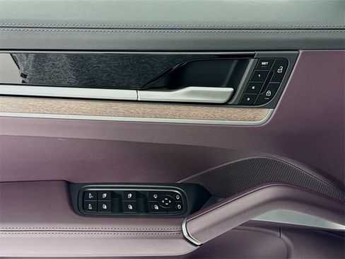 New 2025 Porsche Cayenne Coupe image 11