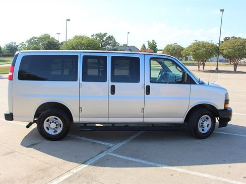 Used 2019 Chevrolet Express 2500 LS w/ Driver Convenience Package RWD image 6