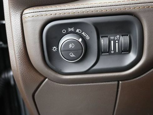 New 2026 RAM 2500 Limited AWD/4WD image 19