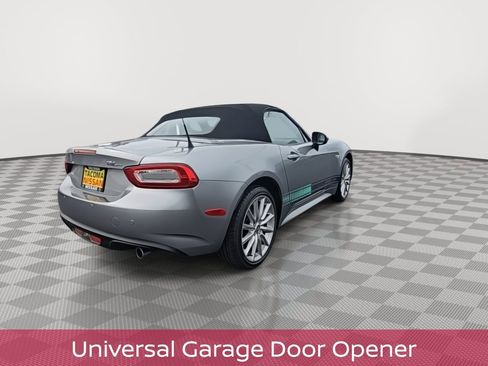 Used 2017 FIAT 124 Spider Lusso image 9