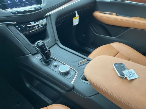 New 2026 Cadillac XT5 Premium Luxury FWD image 39