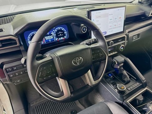 Used 2025 Toyota 4Runner Limited w/ Tow Technology Package image 25