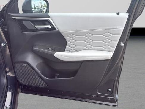 New 2026 Mitsubishi Outlander SEL FWD image 23