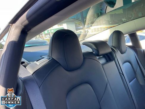 Used 2018 Tesla Model 3 Long Range RWD image 55