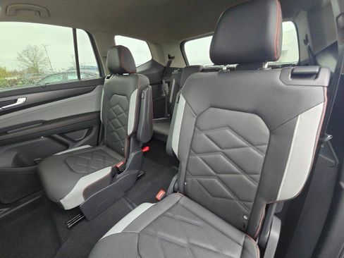 New 2026 Volkswagen Atlas Peak Edition AWD/4WD image 22