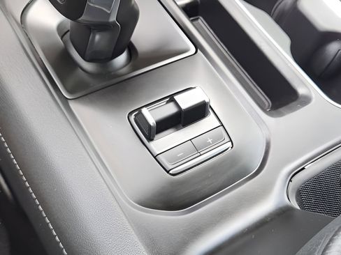Used 2024 GMC Sierra 1500 Denali RWD image 15