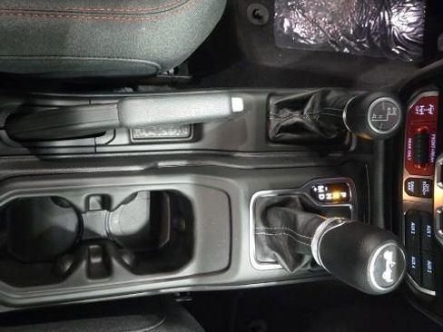 New 2026 Jeep Wrangler Unlimited Rubicon AWD/4WD image 15