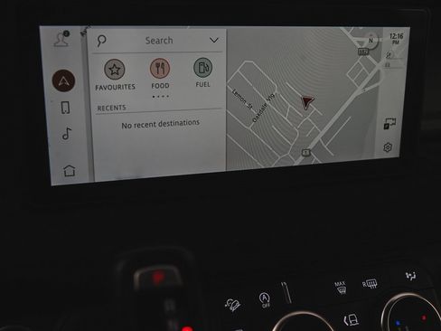 Used 2023 Land Rover Defender 90 S image 20